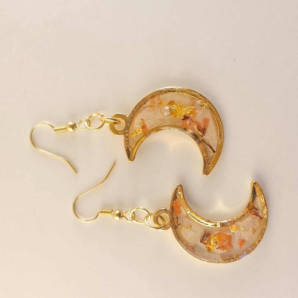 Real press flower moon earrings